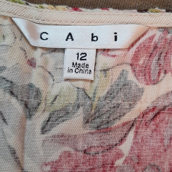 CAbi gorgeous floral skirt 12 - Picture 7 of 8